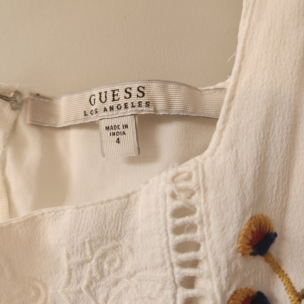 Guess White Shorts Bib Jumper‎ Size 4 Embroidered Y2K Floral Lightweight  Eyelet - Picture 3 of 14